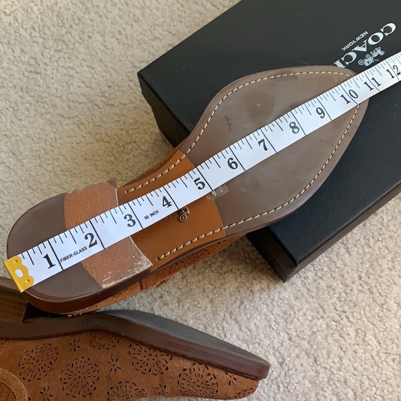 COACH Bowery tea-rose suede Chelsea bootie in Saddle - Picture 13 of 14